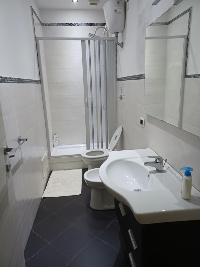 Ponte Di Chiaia Hotel Nápoly Kültér fotó