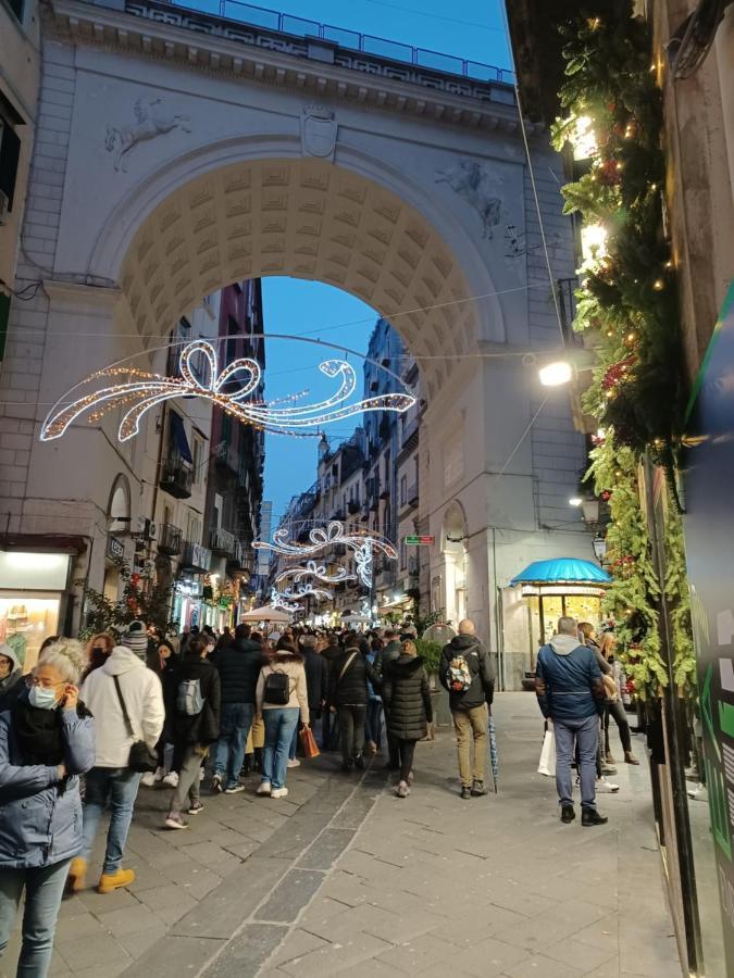 Ponte Di Chiaia Hotel Nápoly Kültér fotó