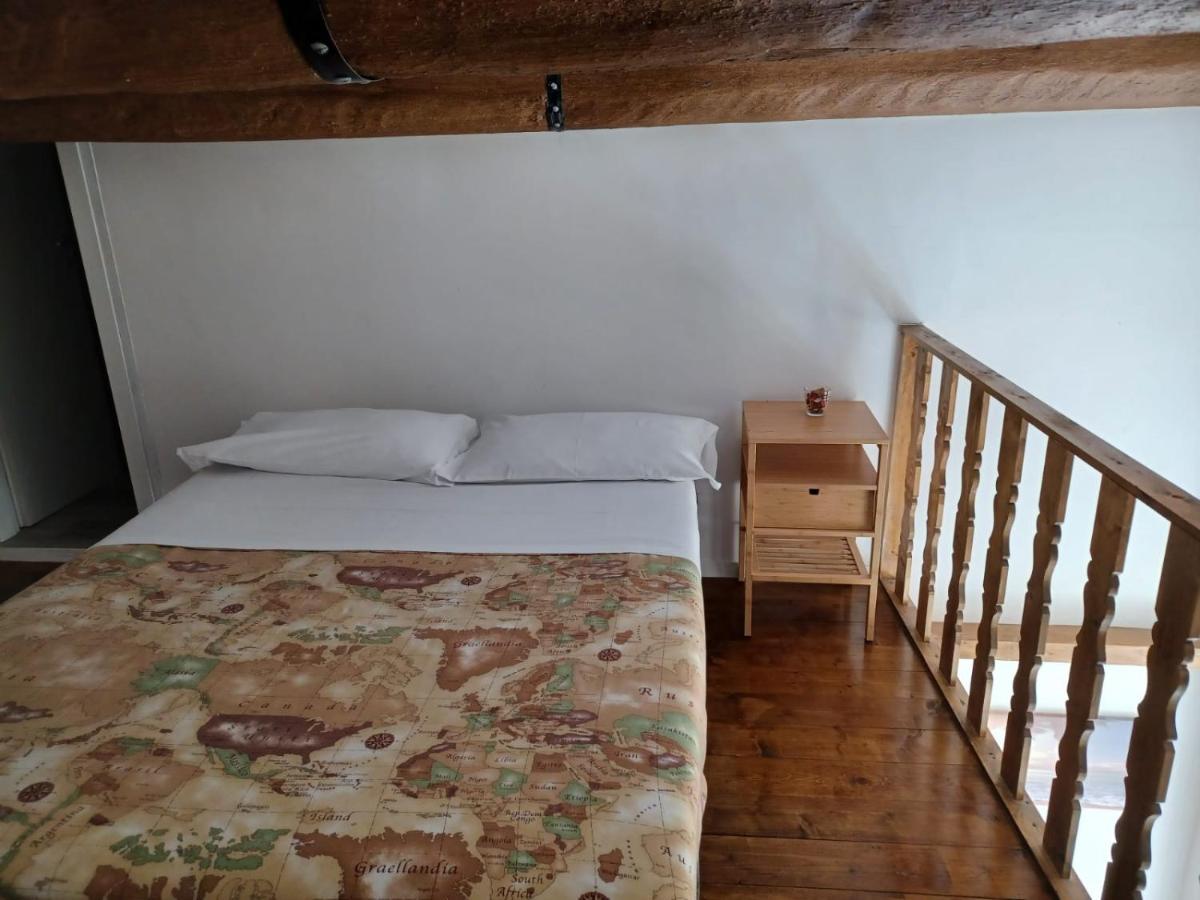 Ponte Di Chiaia Hotel Nápoly Kültér fotó