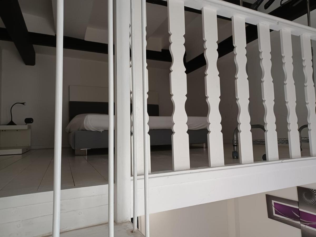 Ponte Di Chiaia Hotel Nápoly Kültér fotó