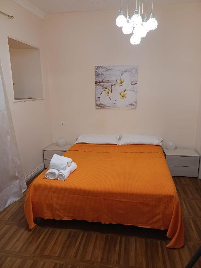 Ponte Di Chiaia Hotel Nápoly Kültér fotó