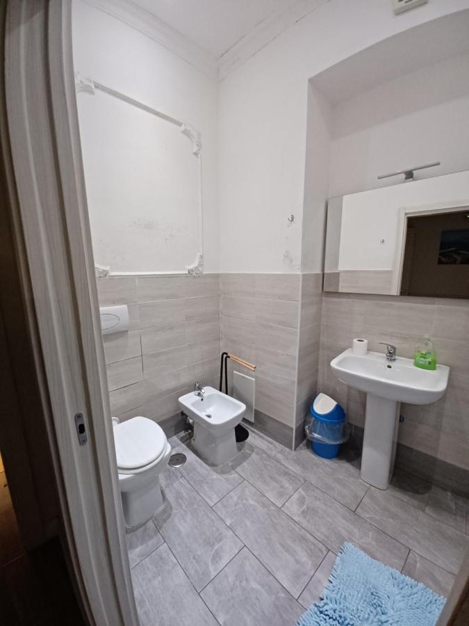 Ponte Di Chiaia Hotel Nápoly Kültér fotó